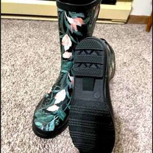 Women's Vicki Mid Calf Rubber Rain Boot